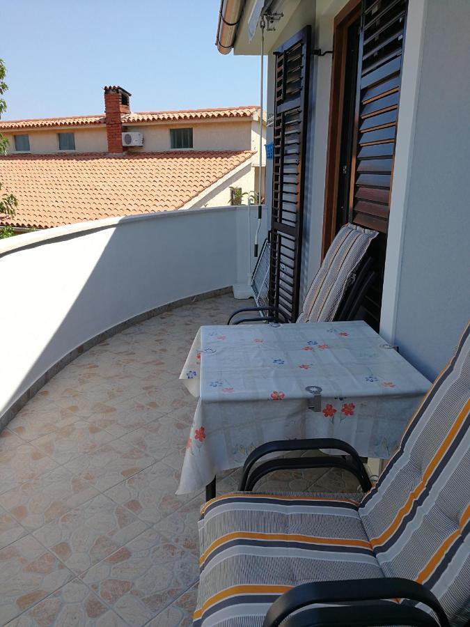Apartment Nela Vinkuran Kültér fotó