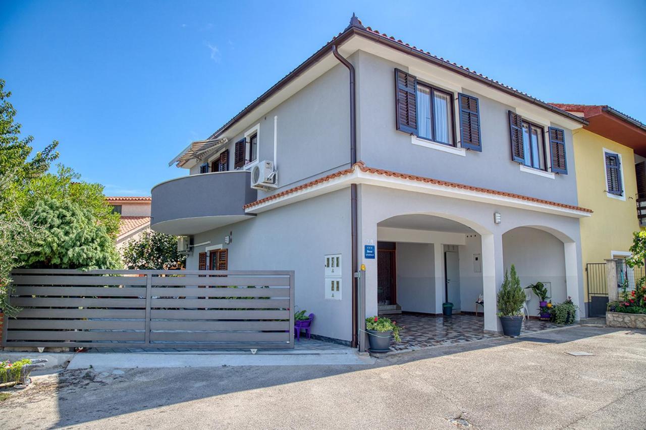 Apartment Nela Vinkuran Kültér fotó