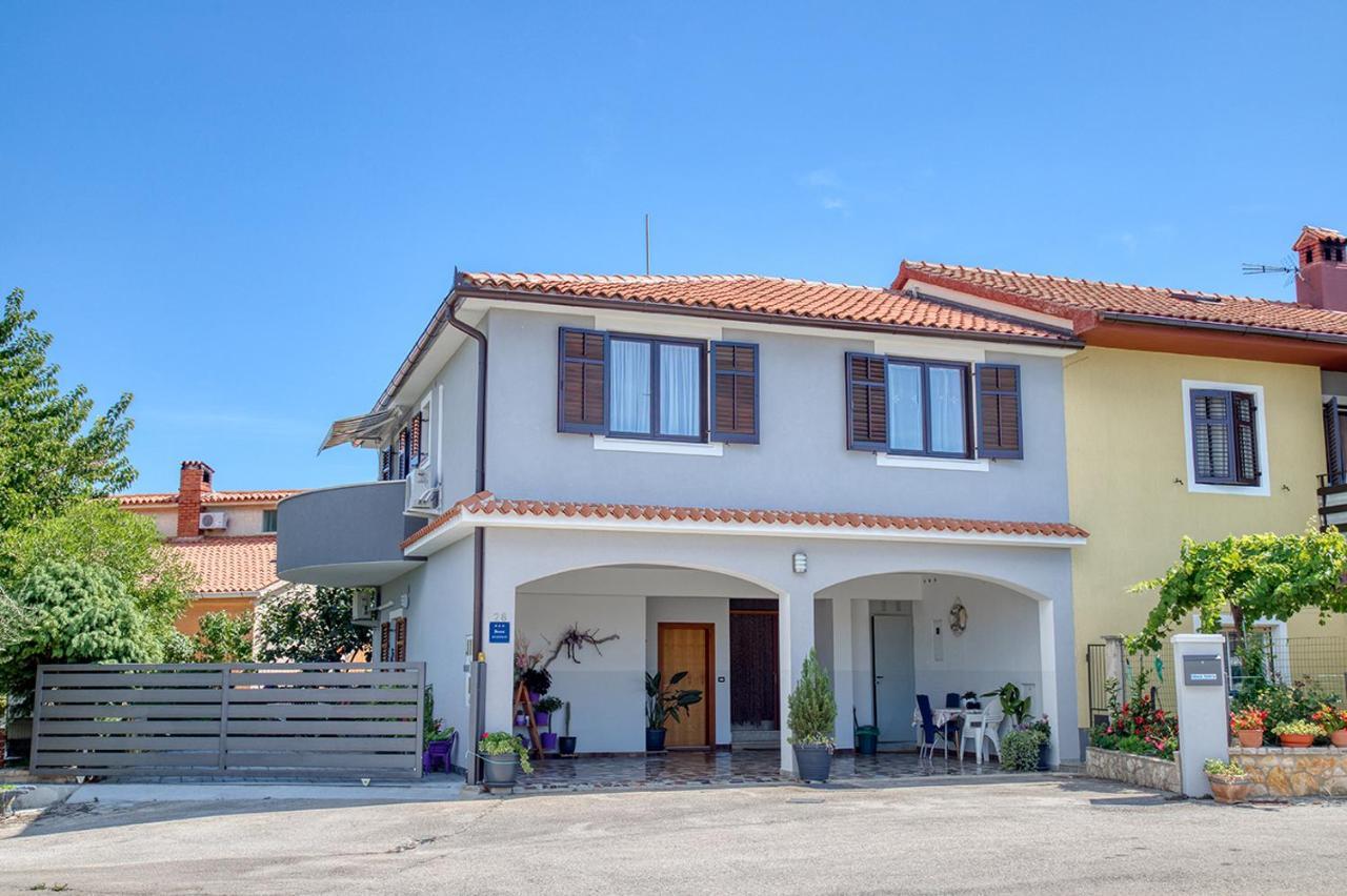 Apartment Nela Vinkuran Kültér fotó