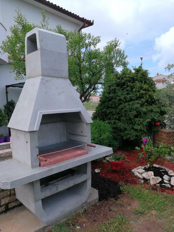 Apartment Nela Vinkuran Kültér fotó